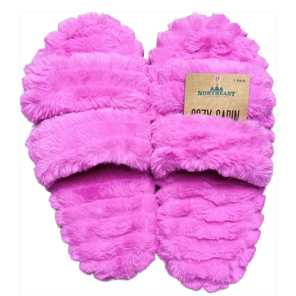 Northeast Outfitters Pink Fuzzy Slides 7-9 - Picture 1 of 2